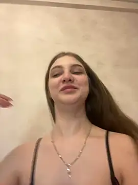 MollyDolle online show from 12-25-24, 02:02