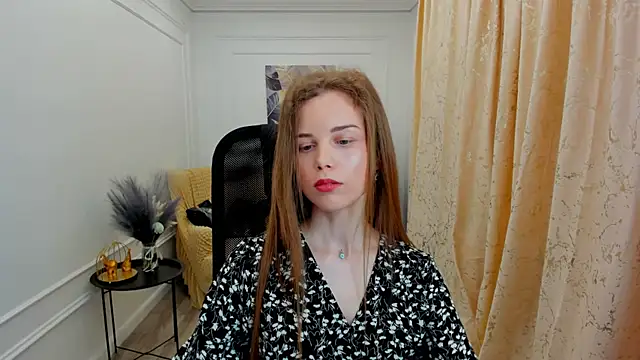 MileyWings online show from 06-10-26, 11:20