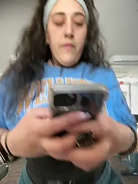 ThicBunz online show from 05-05-26, 01:08