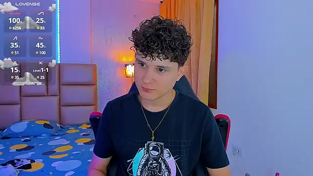 Nathan Bluee online show from 03-06-25, 01:03