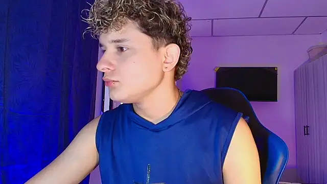 Nathan Bluee online show from 07-19-26, 04:33