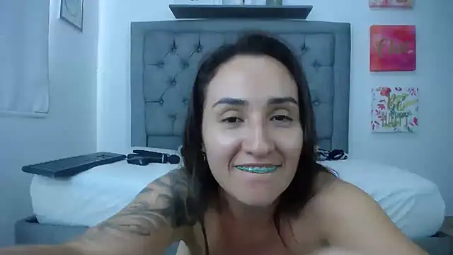 Carolina love19 online show from 02-19-25, 08:10