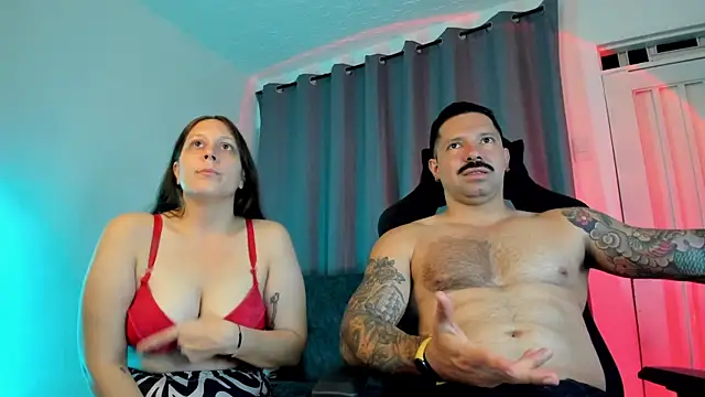 FreeLoveCouple online show from 09-12-25, 02:11