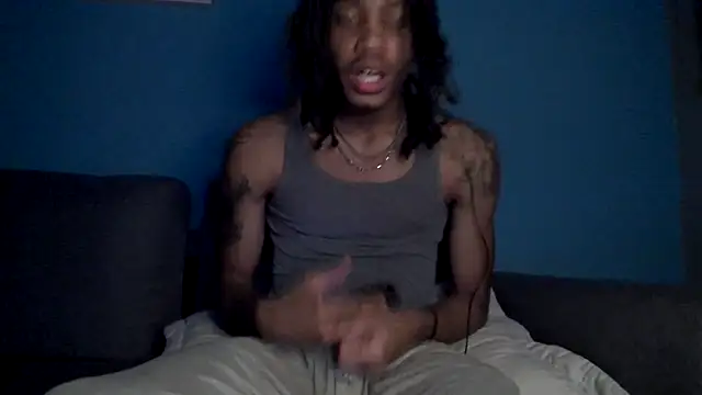 Skinnyblackman online show from 12-19-25, 05:03