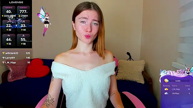 Snapshot of Luxuryalma chatting on 12-19-24, 09:18 Luxuryalma online show from 12-19-24, 09:18