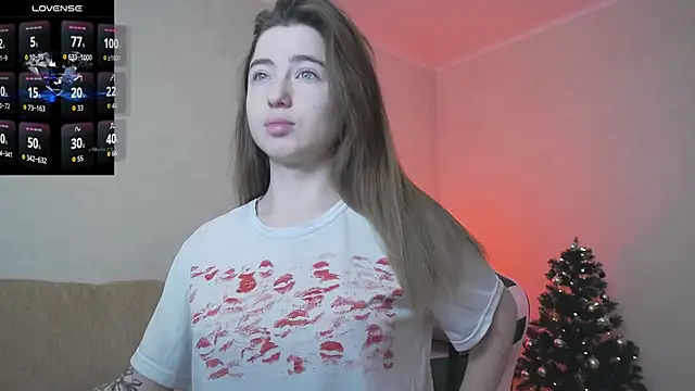 Luxuryalma online show from 12-15-25, 05:55