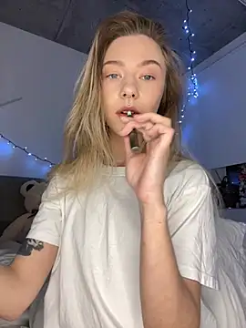  urbestie  online show from 01-11-26, 09:20