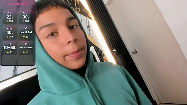 Seductivo jr online show from 04-24-26, 04:15