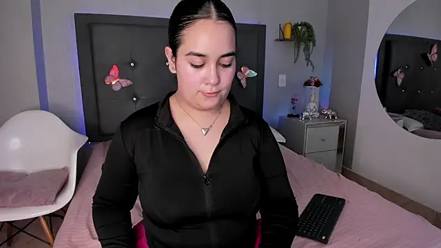 emma lye online show from 07-06-26, 06:43