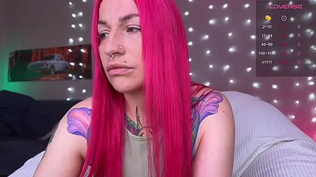 Snapshot of Tanya_Acid chatting on 05-30-26, 02:36 Tanya Acid online show from 05-30-26, 02:36