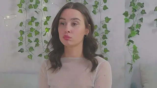 MiaNell online show from 03-16-25, 01:07