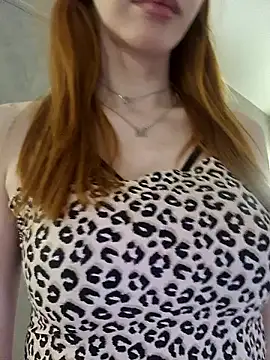 Snapshot of MayaSolar chatting on 01-14-25, 12:14 MayaSolar online show from 01-14-25, 12:14