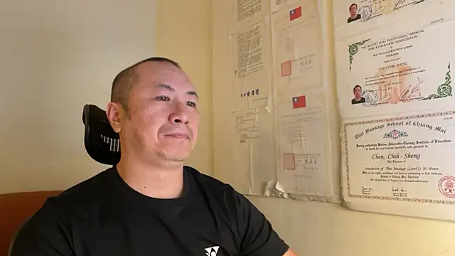 chih515 online show from 12-03-24, 03:09