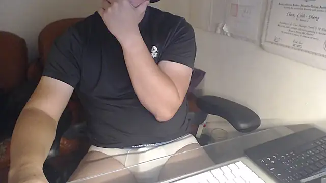 chih515 online show from 12-04-24, 01:14