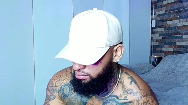 Snapshot of zaiin_diesel chatting on 09-19-25, 12:34 zaiin diesel online show from 09-19-25, 12:34