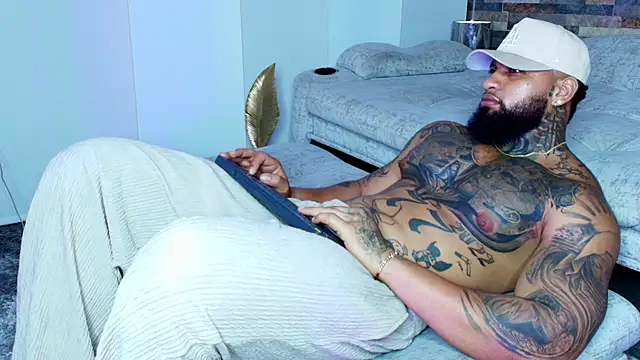 Snapshot of zaiin_diesel chatting on 09-30-25, 01:10 zaiin diesel online show from 09-30-25, 01:10