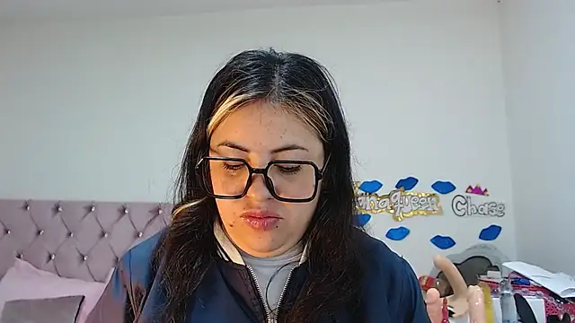 lanaqueen699 online show from 02-07-25, 12:17