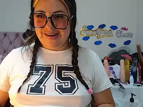 lanaqueen699 online show from 02-11-25, 06:22