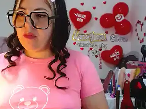 lanaqueen699 online show from 02-19-25, 03:38