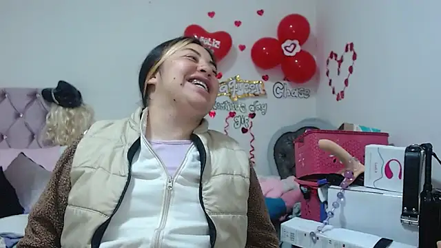 lanaqueen699 online show from 03-04-25, 12:22