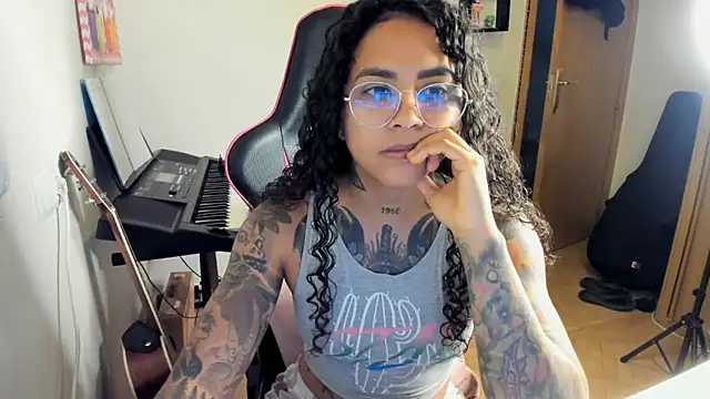 Ama music online show from 10-16-25, 07:42