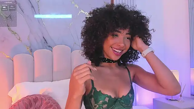 Snapshot of OSHUN_ chatting on 09-16-25, 12:17 OSHUN online show from 09-16-25, 12:17