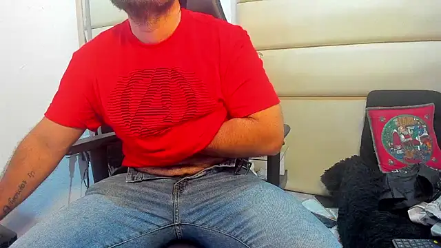 Snapshot of SbasTone_Muscle chatting on 12-04-25, 03:54 SbasTone Muscle online show from 12-04-25, 03:54