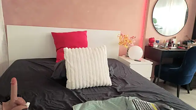 NaughtyMe online show from 01-07-26, 06:05