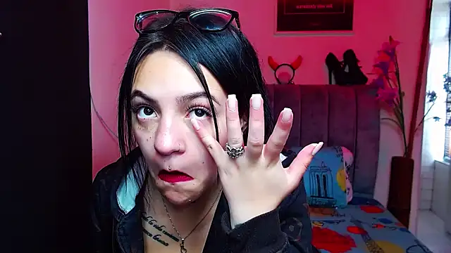 Violettasquirt online show from 10-04-25, 01:20