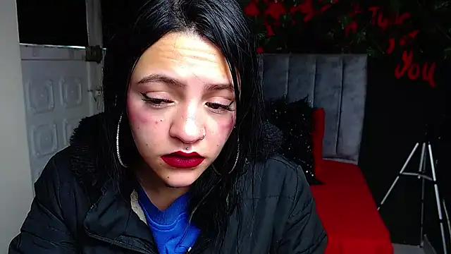 Violettasquirt online show from 05-14-26, 01:29