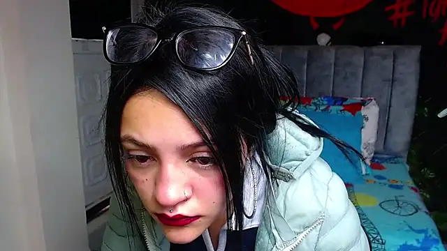 Violettasquirt online show from 05-21-26, 01:40