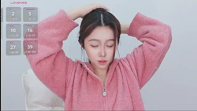 Hazel-11 online show from 02-28-25, 12:31