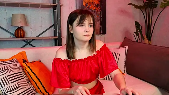 Snapshot of CiriRianonn chatting on 02-16-25, 04:20 CiriRianonn online show from 02-16-25, 04:20