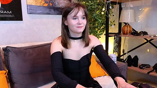 Snapshot of CiriRianonn chatting on 03-18-25, 04:26 CiriRianonn online show from 03-18-25, 04:26