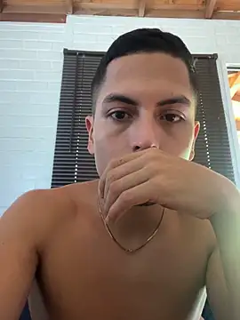 Snapshot of SAMUEL_OBRIAN chatting on 02-01-25, 04:44 SAMUEL OBRIAN online show from 02-01-25, 04:44