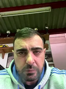 Snapshot of petan33 chatting on 01-08-26, 01:46 petan33 online show from 01-08-26, 01:46