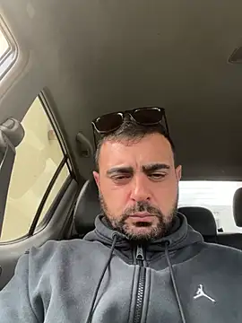 Snapshot of petan33 chatting on 01-10-26, 01:46 petan33 online show from 01-10-26, 01:46