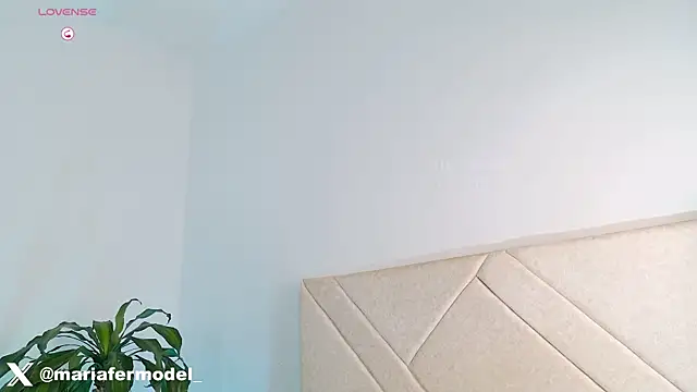 Mariafer05 online show from 07-17-26, 04:23