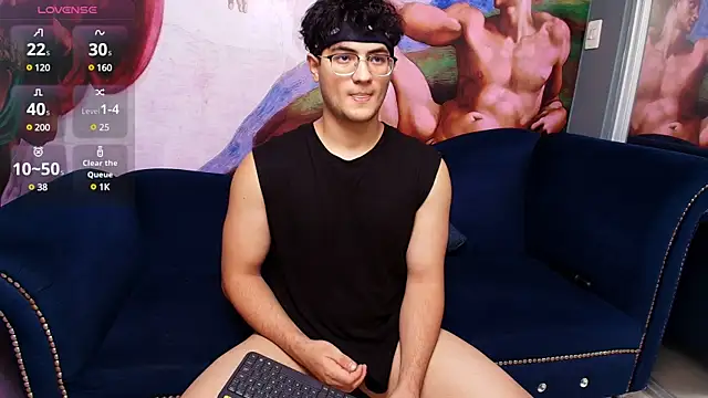 Snapshot of Mark_Evans1_ chatting on 02-25-25, 07:47 Mark Evans1 online show from 02-25-25, 07:47