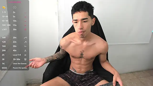 Snapshot of Damon__333 chatting on 01-16-25, 07:52 Damon  333 online show from 01-16-25, 07:52