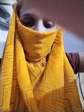 Poojashrma33 online show from 07-14-26, 04:45