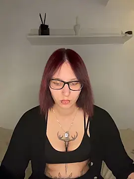 TheRealNyxa online show from 05-12-26, 05:54