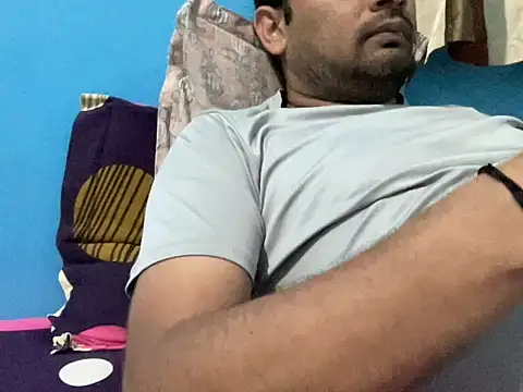 NiceBoy9099 online show from 11-08-25, 08:14