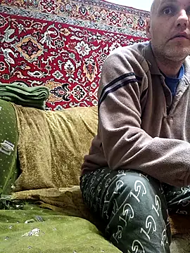 Pineapple04 online show from 04-14-26, 06:58