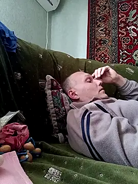 Pineapple04 online show from 04-27-26, 03:54