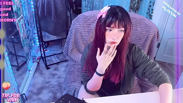 Toxic Ellies online show from 02-25-25, 02:22