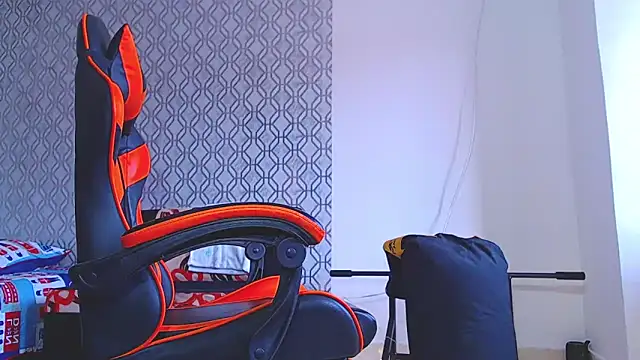 ADAM HOT online show from 04-24-26, 09:50