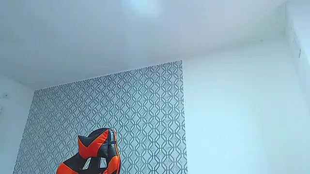 ADAM HOT online show from 04-25-26, 11:35