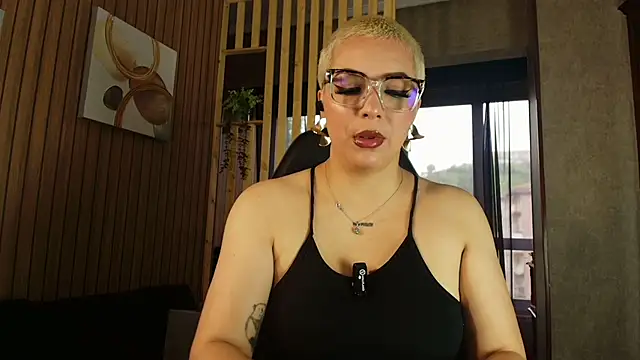 Camila Chainn online show from 04-27-26, 07:17