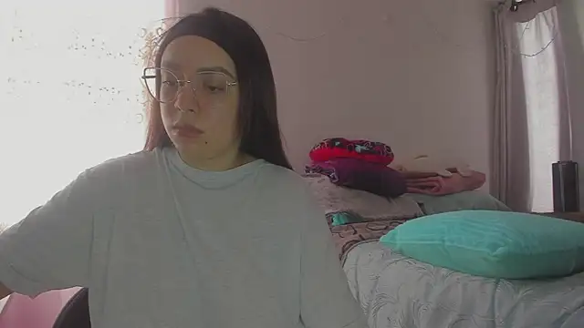 HARLEYNAPIER online show from 04-18-26, 03:38